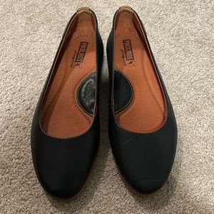 Leather Pikolinos flats - lots of cushion! Size 36 euro